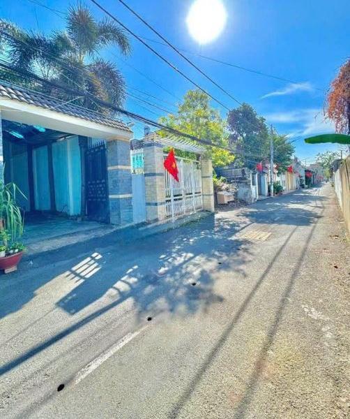 Bán Nhà mặt phố 113m²