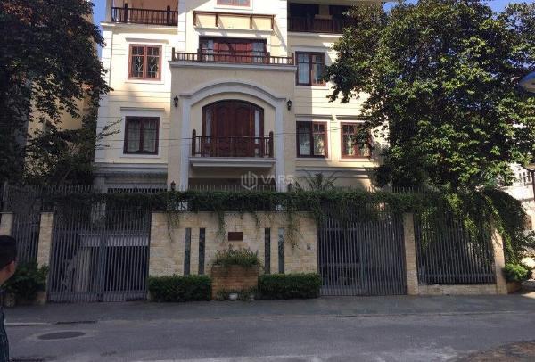 Bán biệt thự khuđôthị 🏣 yên hòa trần kim xuyến diện tích 200m2 giá76ty0906288551