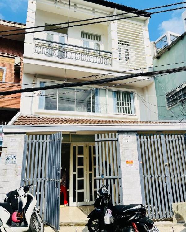 Bán Nhà trong hẻm 64m²