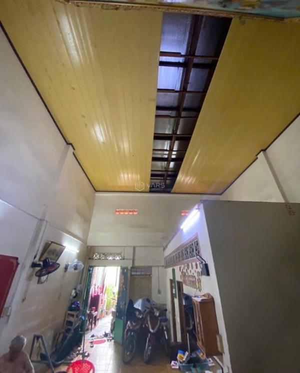 Bán Nhà mặt phố 120m²