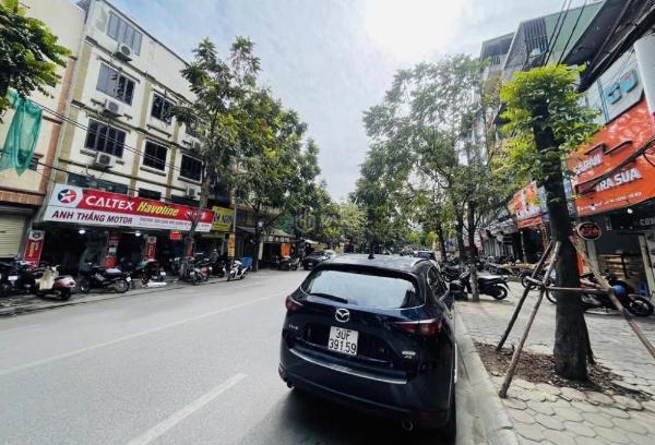 Cần bán Nhà mặt phố 120m²