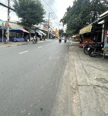 Bán Nhà mặt phố 145m²