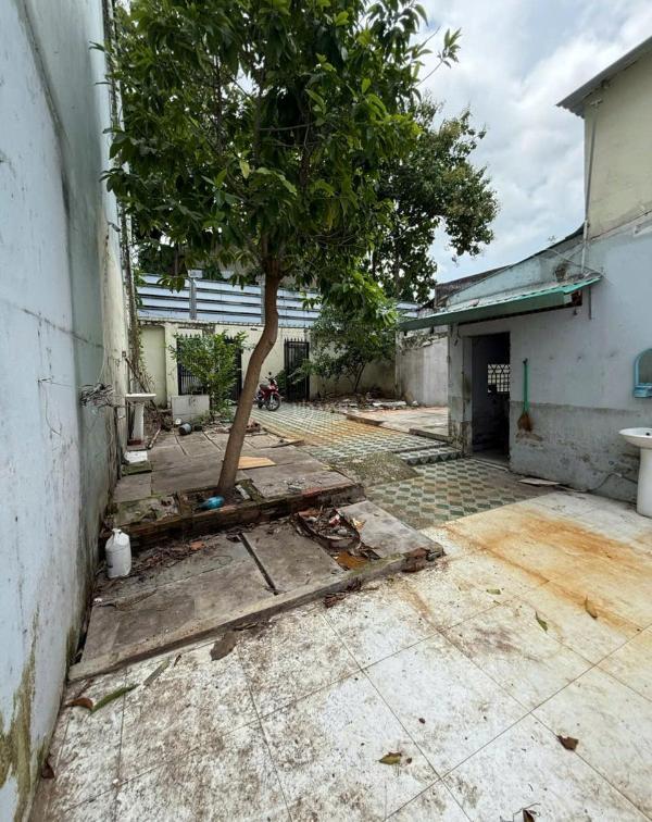 Không có lô thứ 2 dt(4,5x22m) gía chỉ 5,5 tỷ ( 🏘️ thương lượng)
