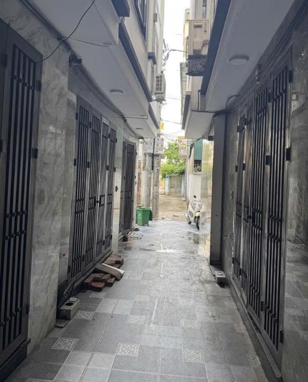 Bán Nhà mặt phố 38m²