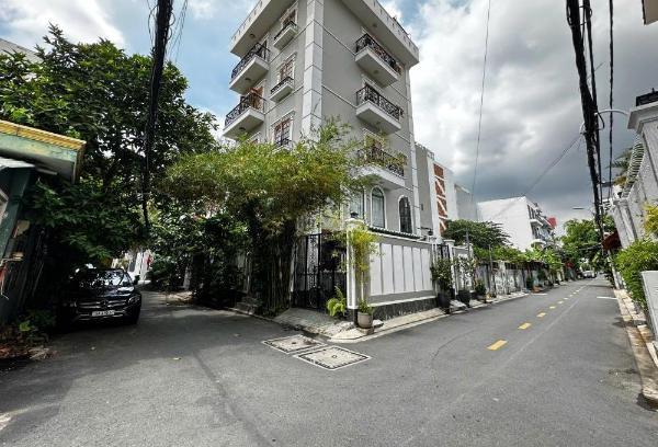 Siêu vị trí góc 👍 2mt trần đình xu, quận 1 (9 x 30m) cn 270m2, hđt 90tr - còn 1 nă