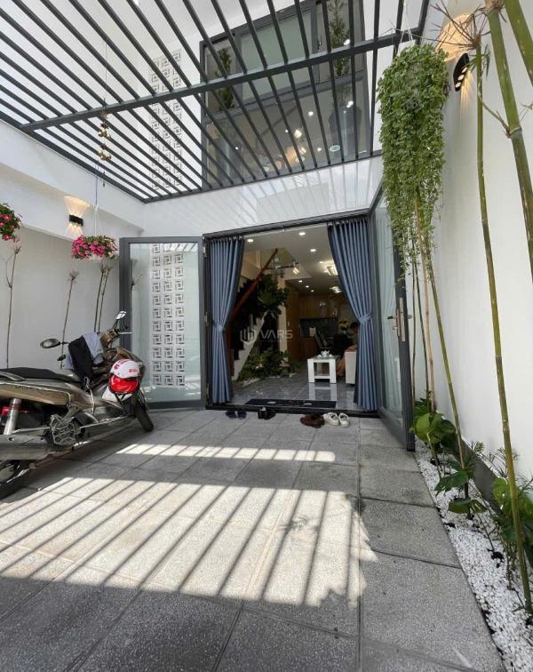 Bán Nhà trong hẻm 55m²