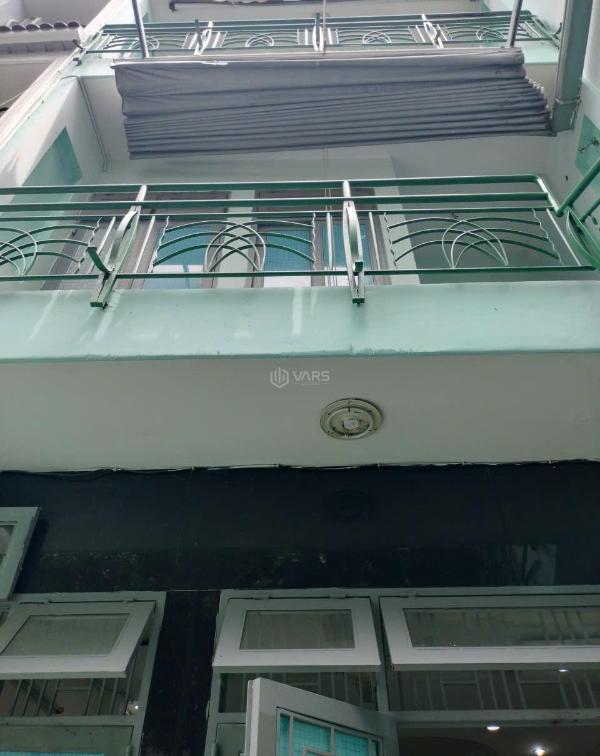 Chủ cần bán Nhà trong hẻm 111m²