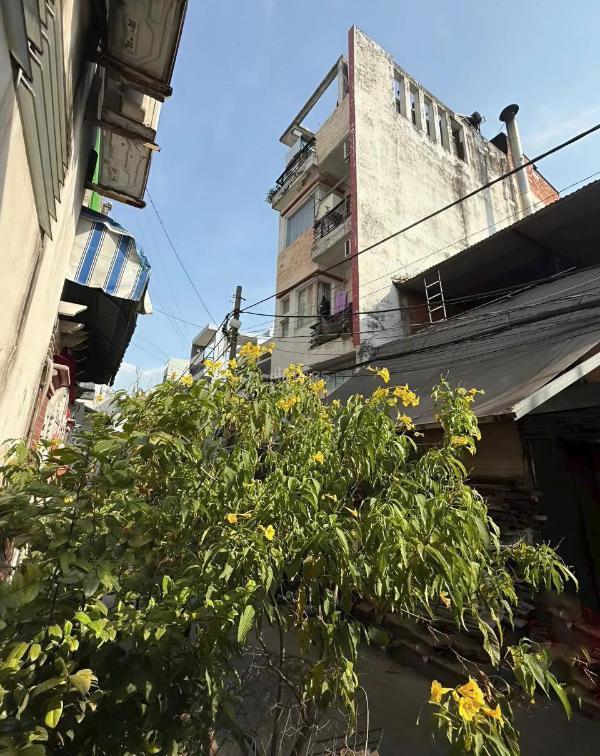 Bán Nhà trong hẻm 107m²