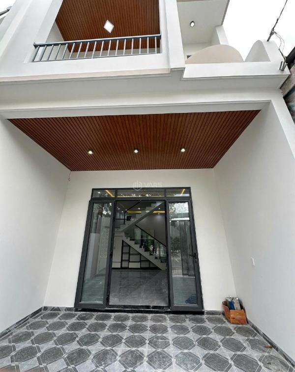 Bán Nhà mặt phố 90m²