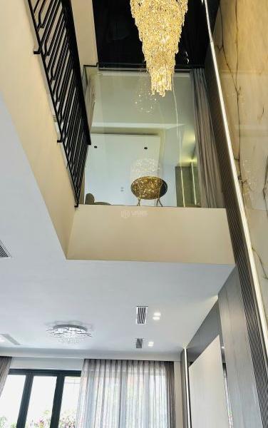 Bán Nhà mặt phố 100m²