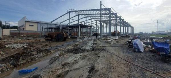Cho thuê kho xưởng xây mới 3200m2 (xd: 2200m2) KCN Hòa Bình, Bến Lức. Có VP, 🏣 PCCC tự động.