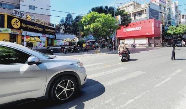 Chủ cần bán Nhà mặt phố 66m²