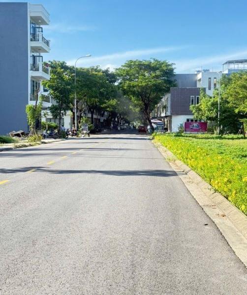 Bán 108m đất mặt tiền Trục Shophouse FPT gần Nam Kỳ Khởi Nghĩa View Kênh 👍 đẹp Chỉ 6 tỷ25