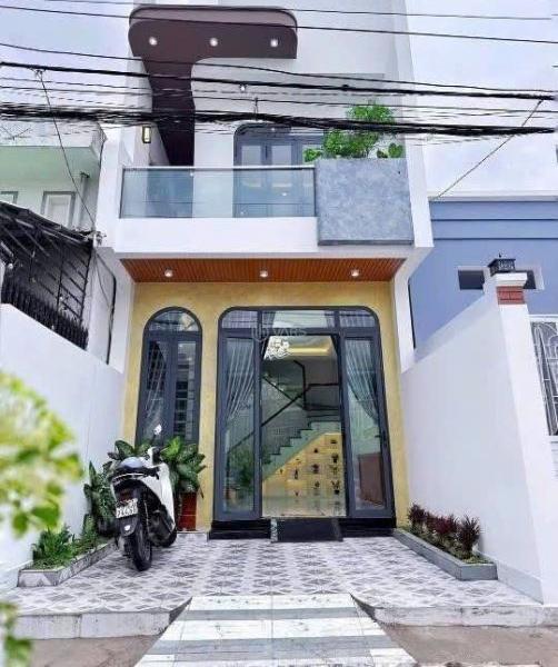 Cần bán Nhà trong hẻm 67m²