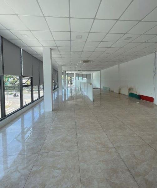 cho thuê văn phòng đường 30/4 đà nẵng căn gốc diện tích 200 m2 🆘 tầng 2 giá rẻ