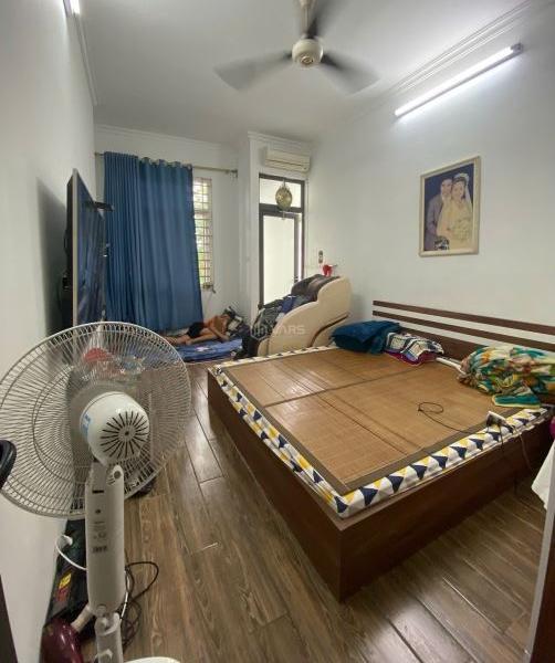 Bán Nhà mặt phố 33m²