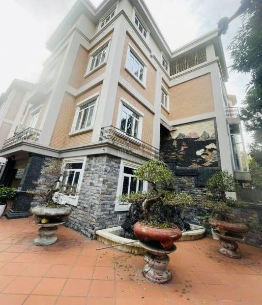 Bán Biệt thự nghỉ dưỡng 293m²