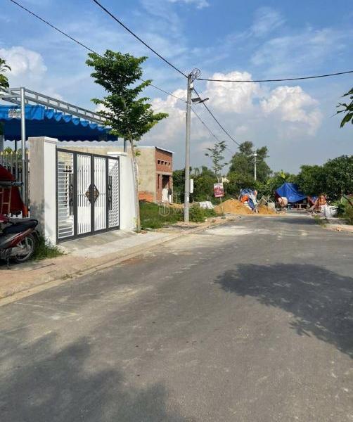 Chủ cần bán Nhà trong hẻm 105m²