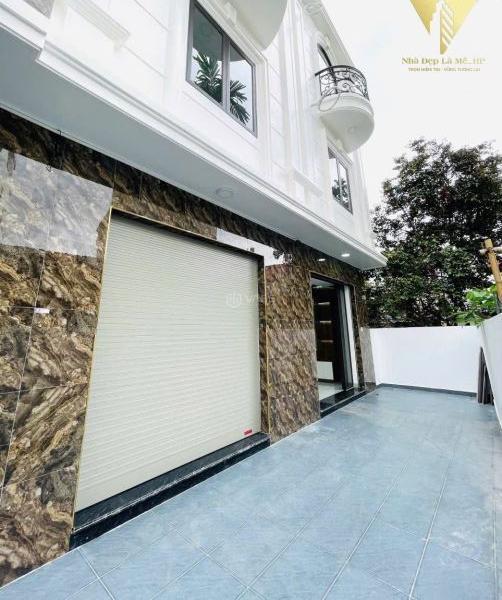 Bán Nhà trong hẻm 61m²