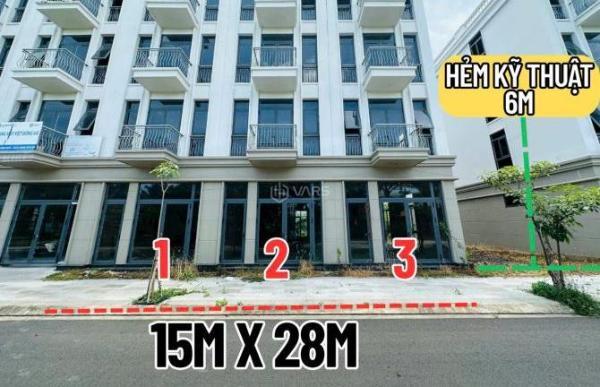 Cần bán Nhà mặt phố 140m²