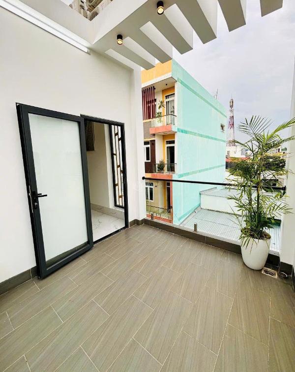 Nhà hoàn công 🔥 sẵn mặt tiền phạm hữu lầu giá mới: 3 tỷ 190tr (ntcb)