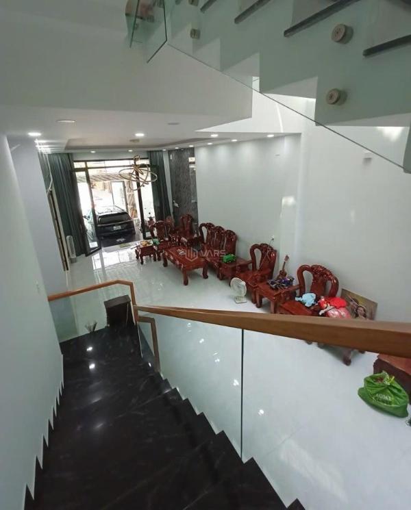Cần bán Nhà trong hẻm 145m²