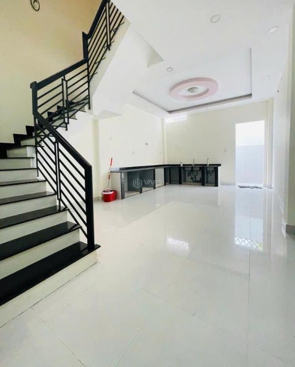 Kế parc mall không thiếu thứ gì - 🏡 hẻm ô tô - nhà 3 tầng