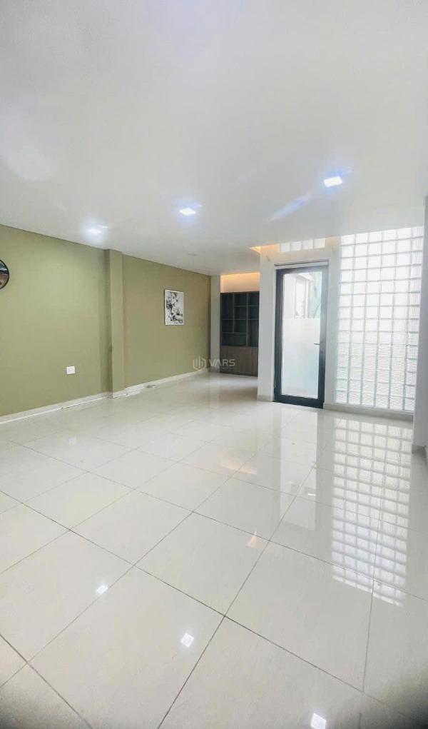 Nhà 2 mặt tiền trước sau đường hoàng sa quận 1, 4x16m, kinh doanh đình 🔥 chỉ nhỉn
