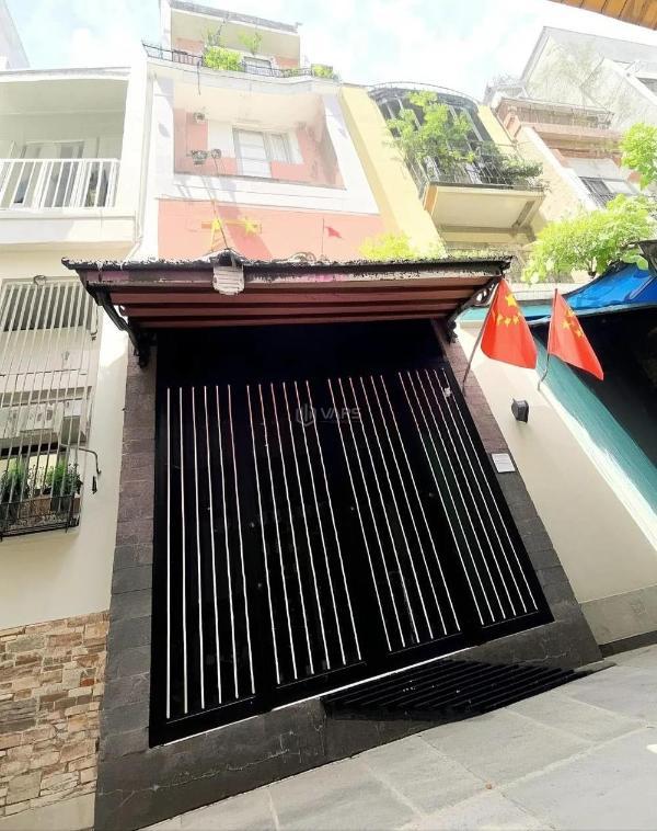 Bán nhà mới đẹp 4 tầng hẻm xe hơi quận 3 sát 🏣 chợ bàn cờ chỉ 6 75 tỷ