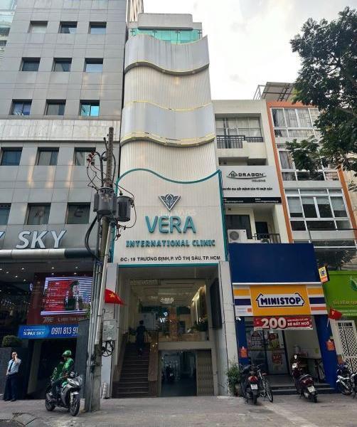 Chủ cho thuê Nhà mặt phố 130m²