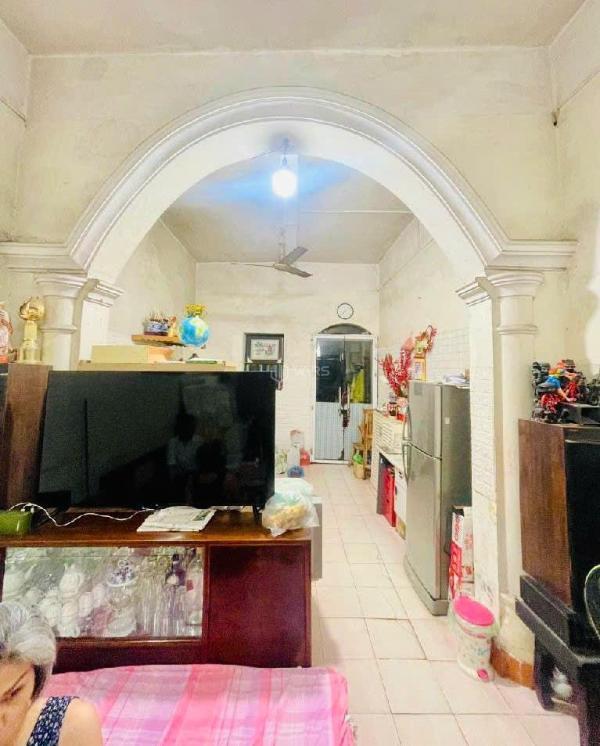 Trung tâm ba đình nhà mặt phố 🏬 trúc bạch 86m², giá 33 tỷ, sổ đỏ chính chủ