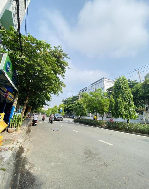 Bán Nhà trong hẻm 74m²