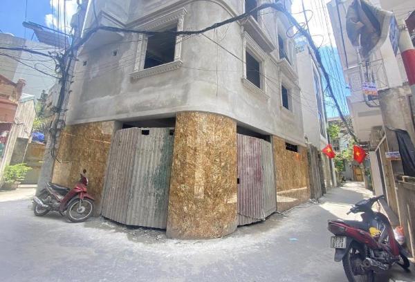 Cần bán Nhà trong hẻm 76m²