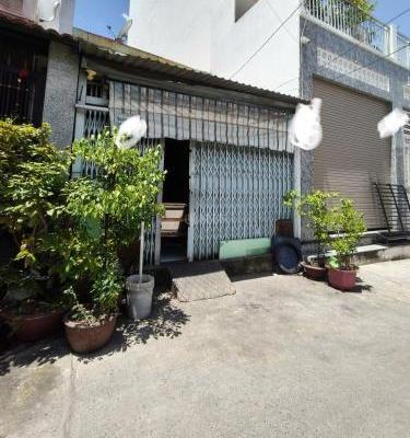 Nhà giá rẻ Quận 8 - 35m2 - Hẻm xe tải Dã Tượng, nở hậu – Tiềm năng 🏚️ xây mới cực đẹp