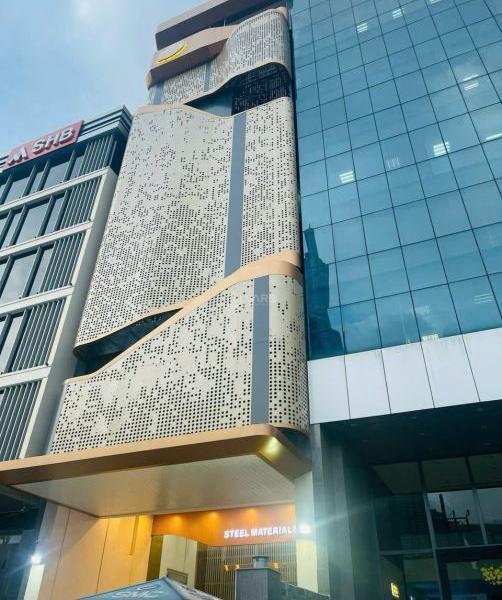 Cho thuê Nhà mặt phố 329m²