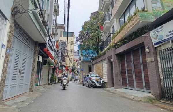 PHỐ TÂN MAI. CĂN GÓC. Ô TÔ TRÁNH - KINH DOANH. 🏣 5 TẦNG - THANG MÁY - 48M². GIÁ 15,9 TỶ.