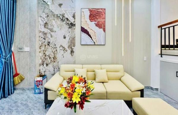 Cần bán Nhà trong hẻm 61m²