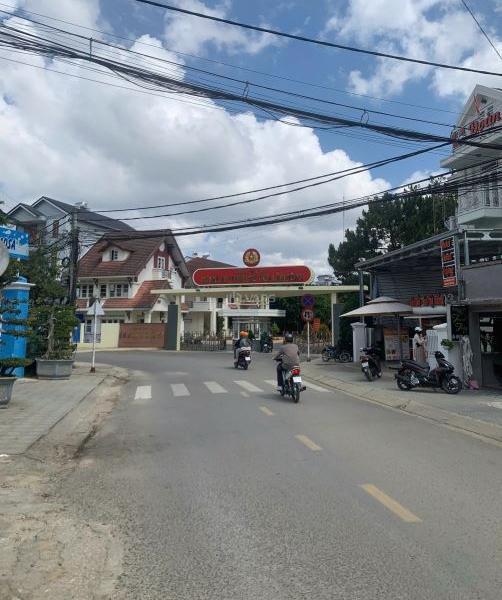 Bán Đất nền riêng lẻ 135m²
