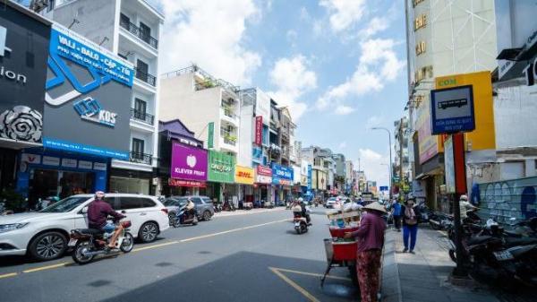Bán Nhà MT Nguyễn Thành Ý, Sài Gòn, Quận 1, Ngang 4m - HĐT: 🏚️ 35 triệu/th giá 17 tỷ