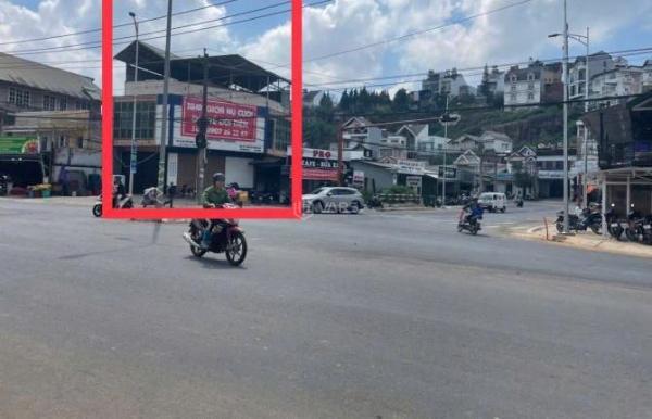 Chủ cần bán Nhà mặt phố 185m²