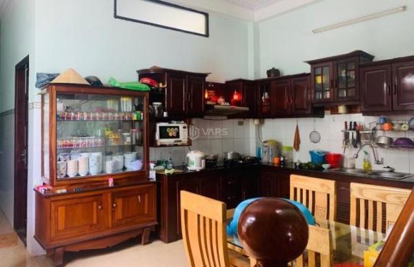 Chủ cần bán Nhà mặt phố 84m²