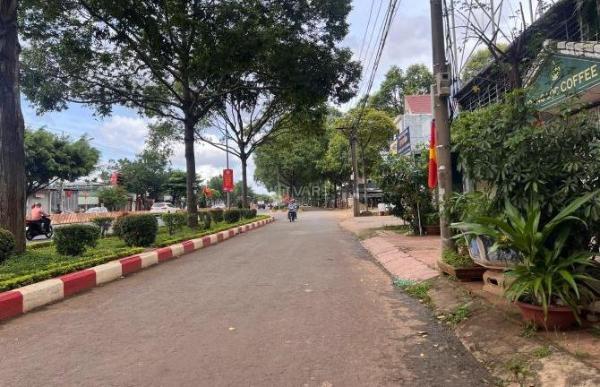 Đất mặt tiền PHẠM VĂN ĐỒNG (5x23m.TC 👍 100%) 3,x tỷ !
