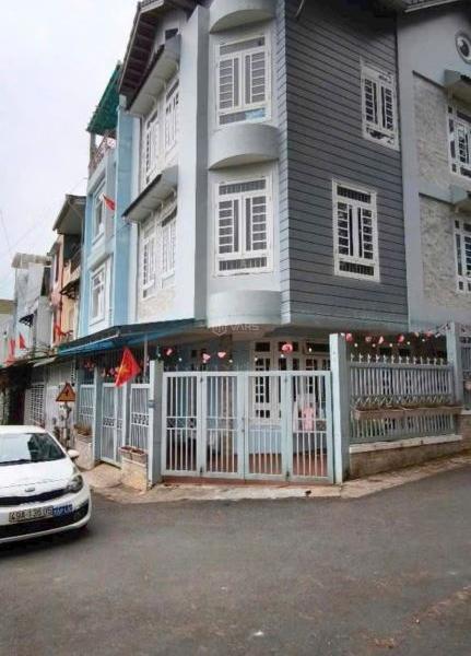 Bán Nhà mặt phố 95m²