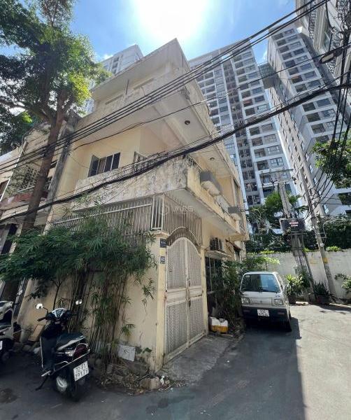 Cần bán Nhà trong hẻm 64m²