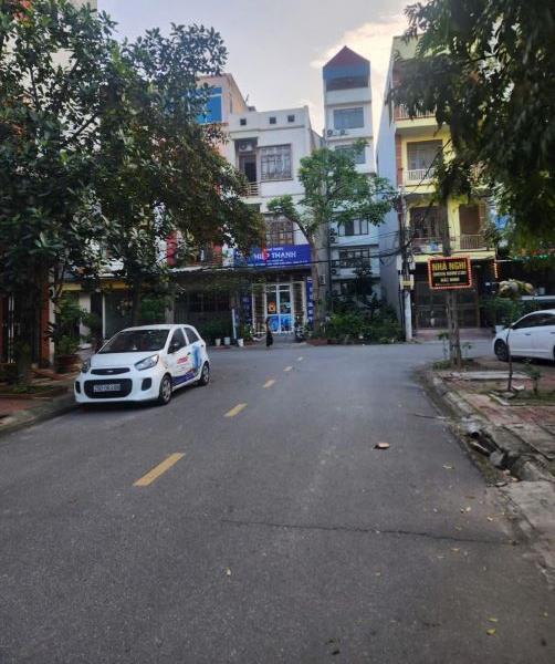 Bán lô đất nhìn vườn hoa làn 2 Bình Than và Nguyễn 🏠 Đăng Đạo, khu 2 Đại Phúc, Bắc Ninh.