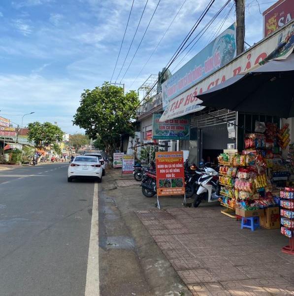 Chủ cần bán Nhà mặt phố 200m²