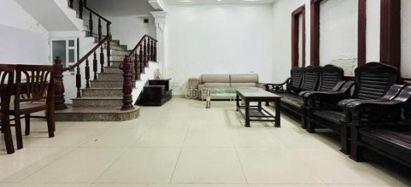Cần bán Nhà mặt phố 76m²