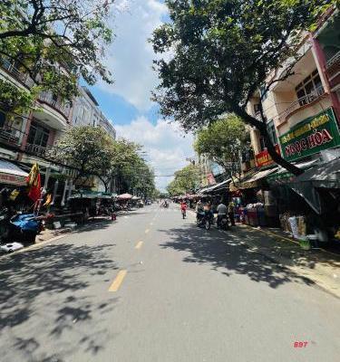 Chủ cần bán Nhà mặt phố 123m²