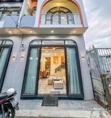BÁN 3 CĂN NHÀ LIỀN KỀ HẺM 25 NGUYỄN VĂN LINH - CÓ THỂ 🏦 KINH DOANH