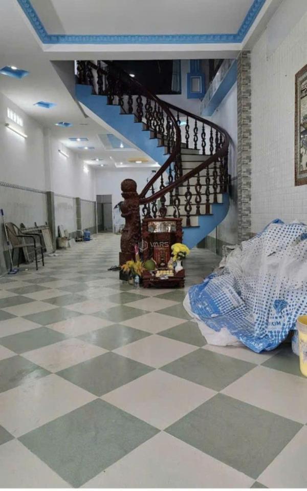 Cho thuê nhà mặt tiền đường 30/4 gần 🏣 đài truyền hình thành phố cần thơ